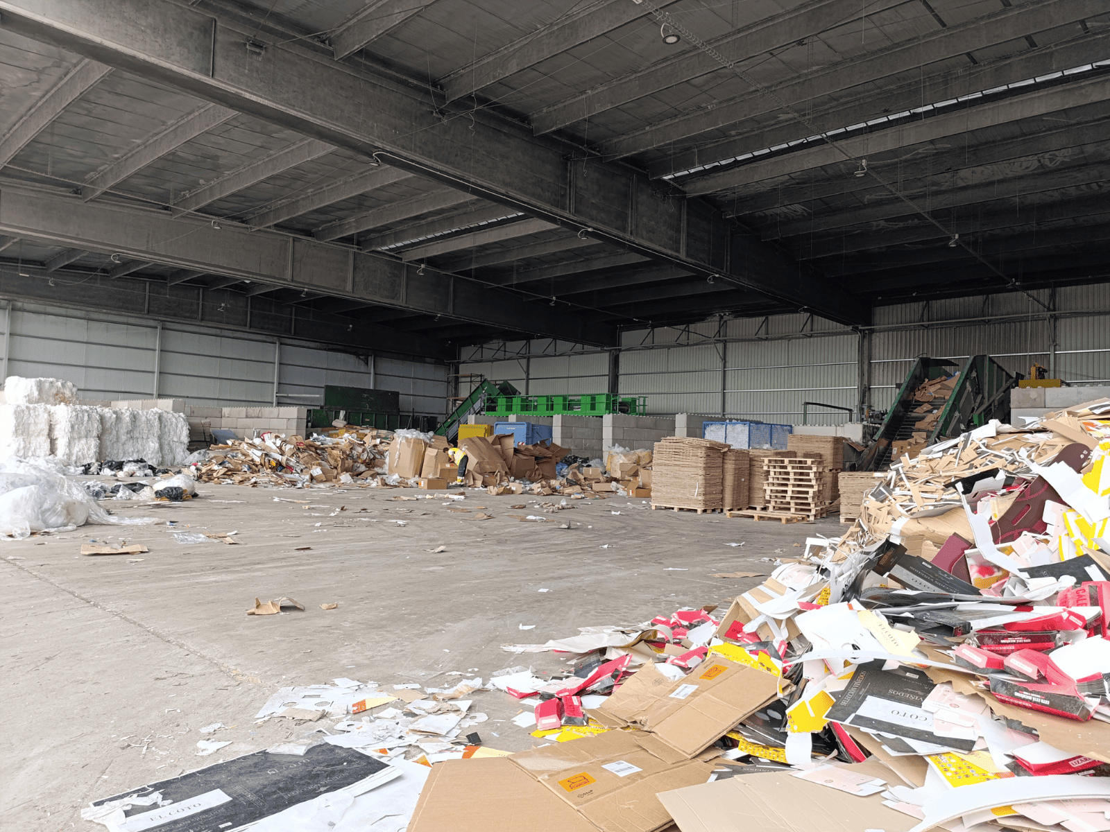 Tratamiento mecánico de residuos en Seula Servicios Planta de tratamiento mecánico de residuos en Zaragoza